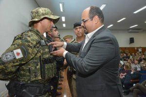 Policiais militares de Minas começam a utilizar câmeras nas fardas; Anunciado concurso para 2023