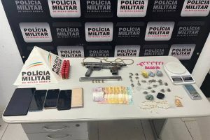 Armas e drogas apreendidas em Simonésia