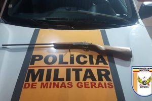 Espera Feliz: PMR prende motorista transportando arma de fogo