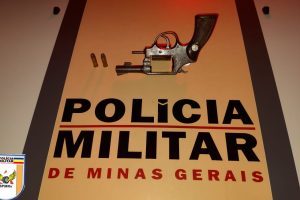 Matipó: Polícia Militar Rodoviária apreende arma de fogo no interior de veículo