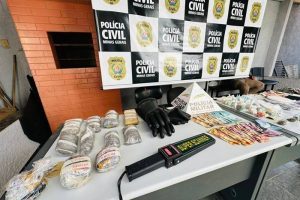 Região: Polícia Civil prende criminosos, apreende drogas e armas