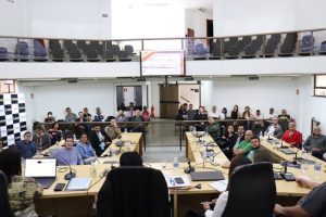 Câmara de Manhuaçu realiza reunião para debater lixão municipal