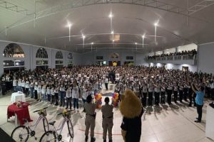 Polícia Militar realiza formatura de 597 alunos do Proerd