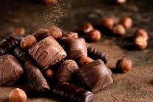 Nutricionista orienta sobre consumo responsável de chocolates. Ouça entrevista