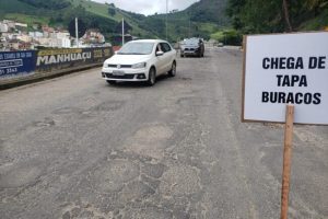A espera pela obras na 262 ainda continua em Manhuaçu A espera pela obras na 262 ainda continua em Manhuaçu