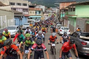 Pedal do Giro reúne ciclistas em São João do Manhuaçu