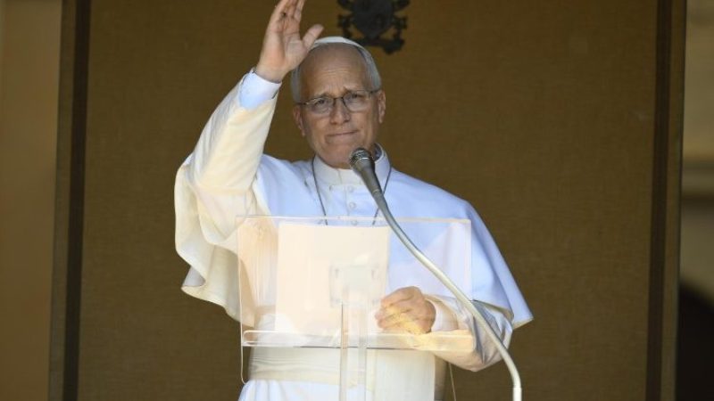 Papa: a mesa de Deus é para todos, a ninguém estão reservadas só as migalhas